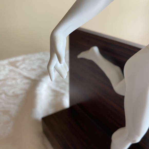 RETIRED 2008 ‘FASTER’ LLADRO PORCELAIN FIGURINE - Picture 12 of 12